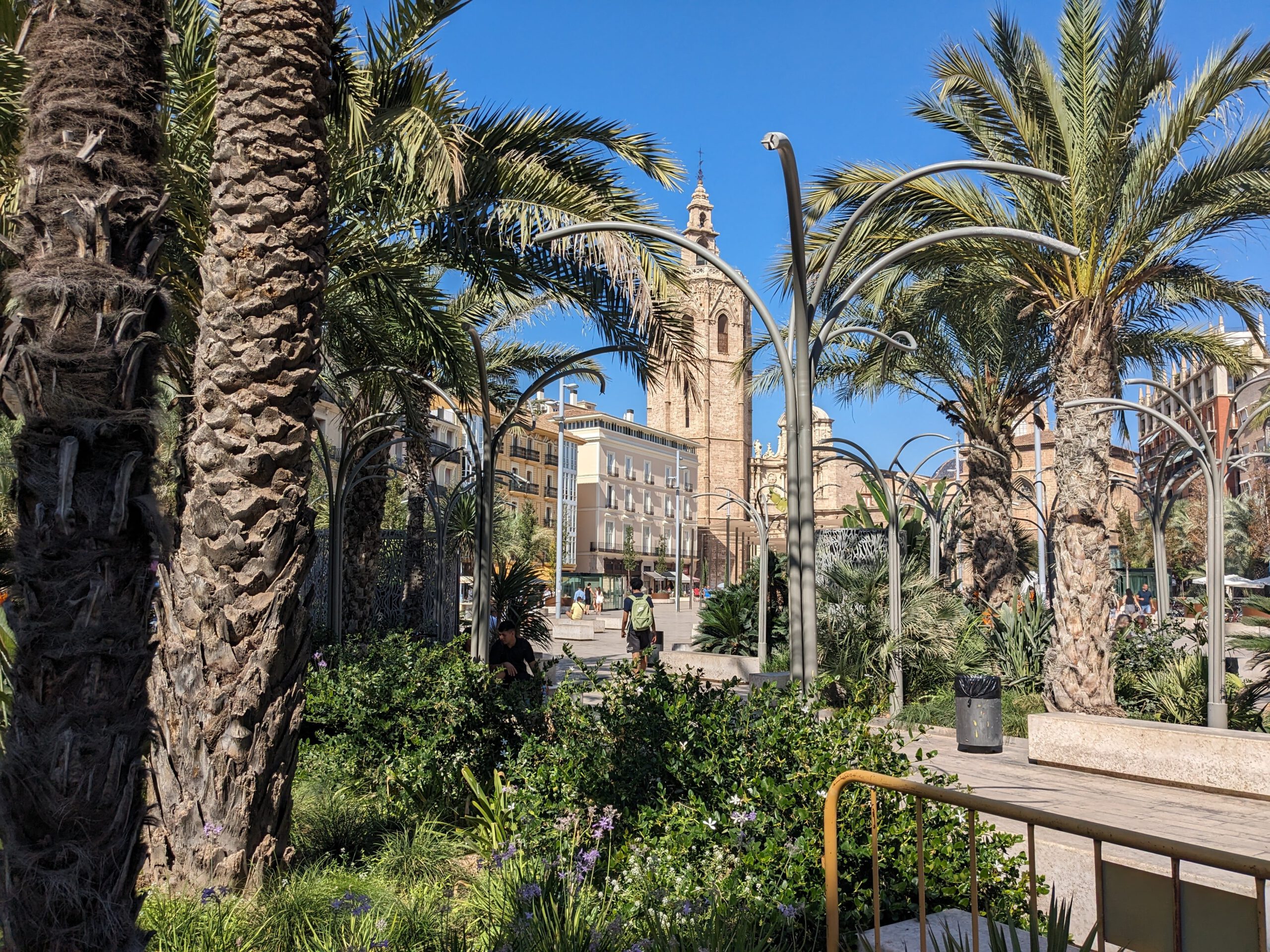 laatste dag in Valencia dus we moeten fietsdozen zoeken!