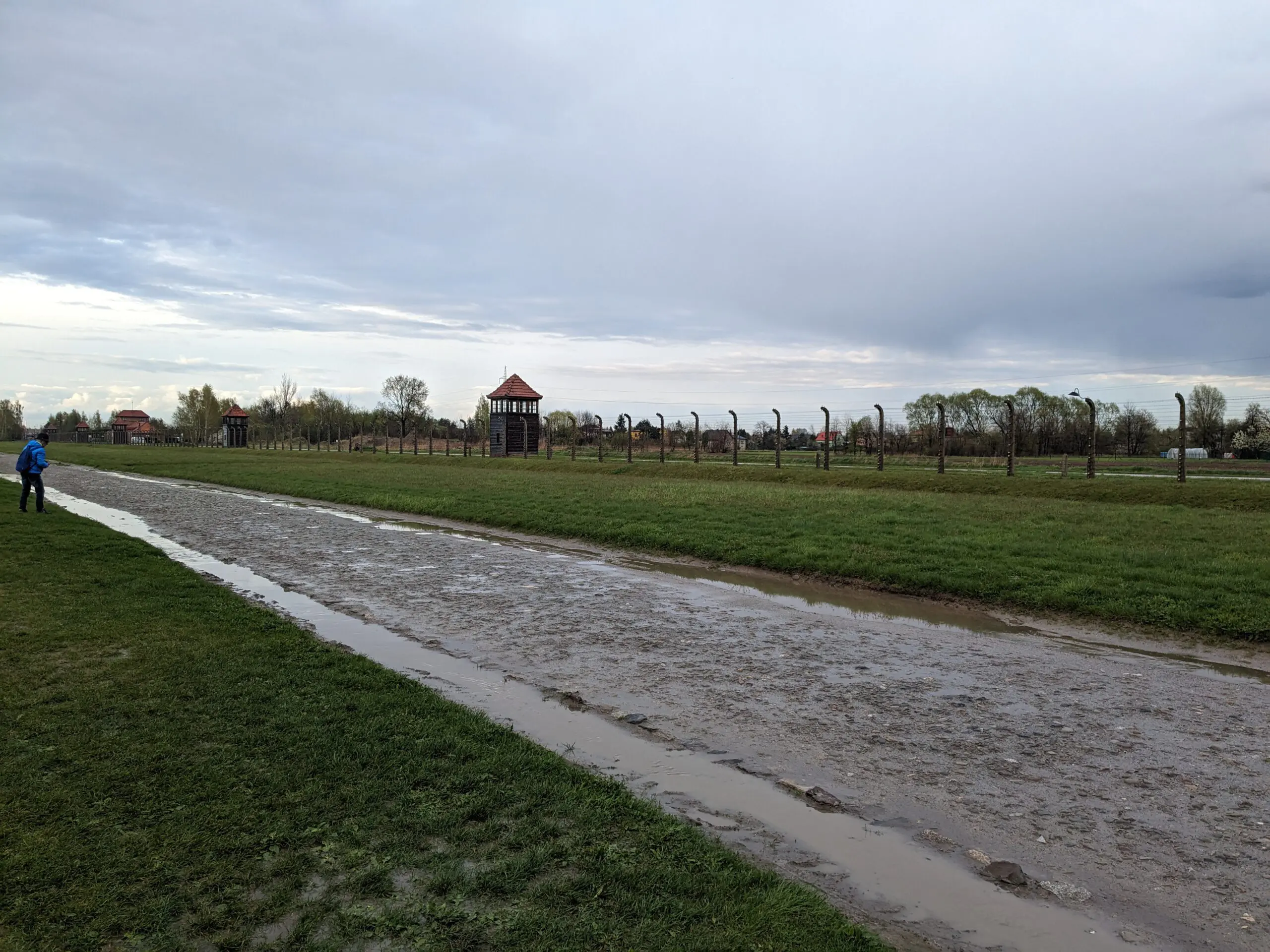 Bikkels on Bikes op fietsavontuur naar Vietnam - Dag in Auschwitz - 12