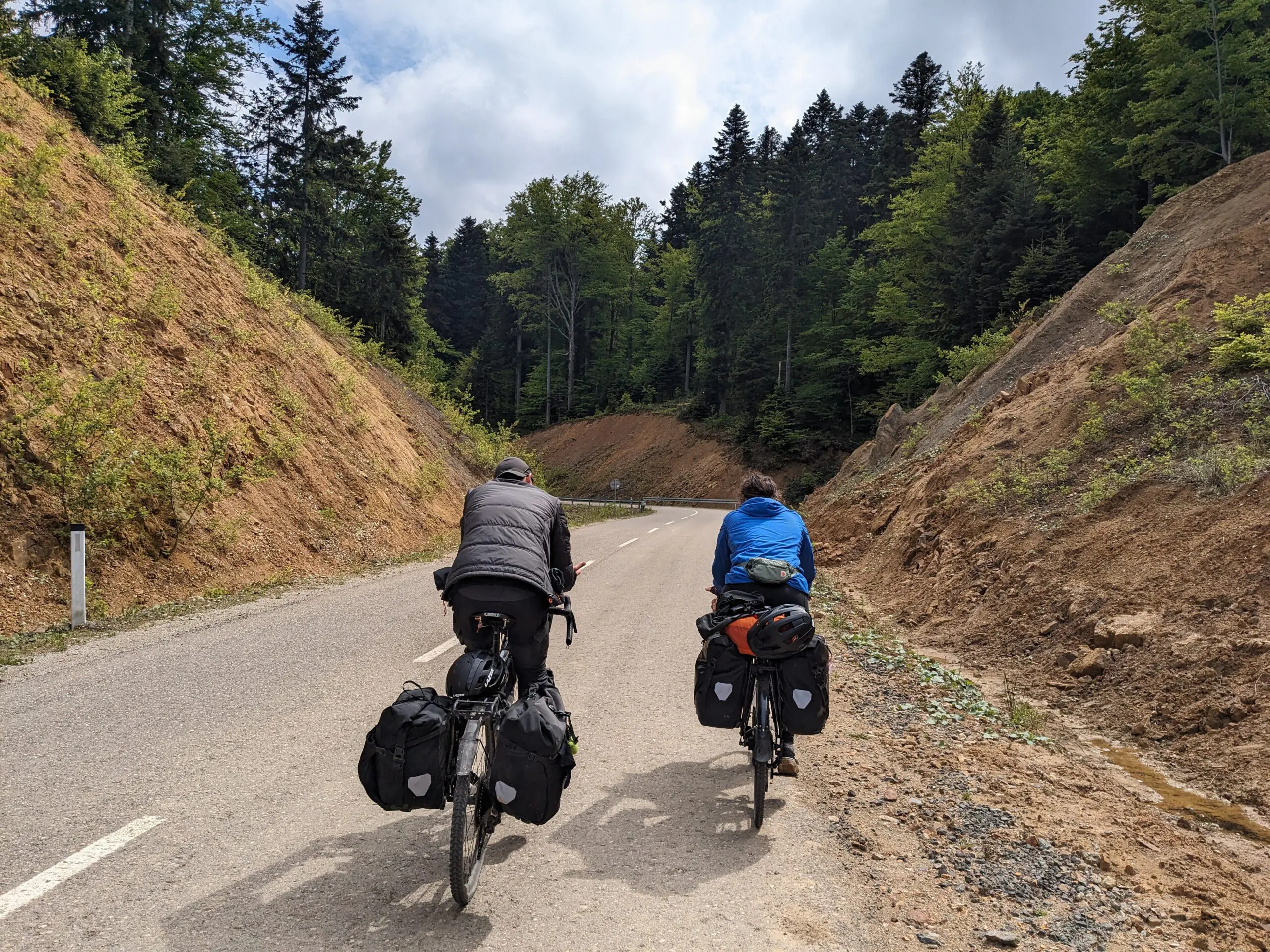 Bikkels on Bikes fietsen samen met Sien door Bosnië en Servië - 4