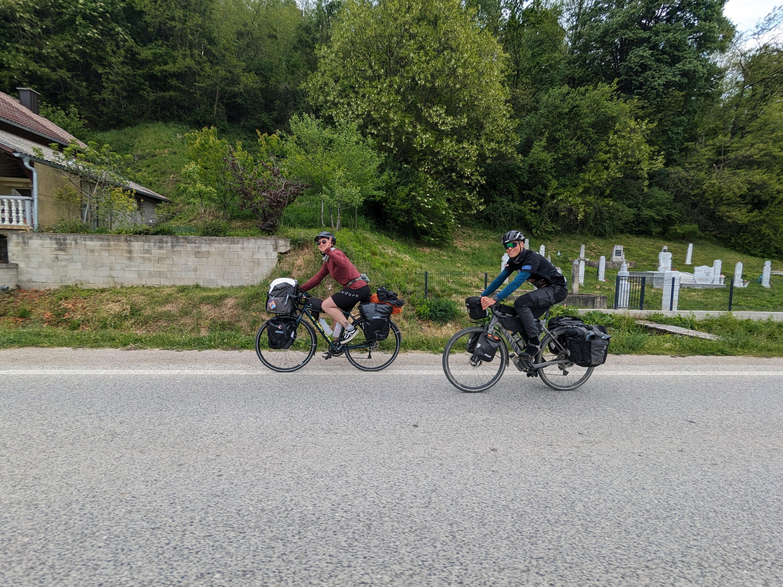 Bikkels on Bikes fietsen samen met Sien door Bosnië!