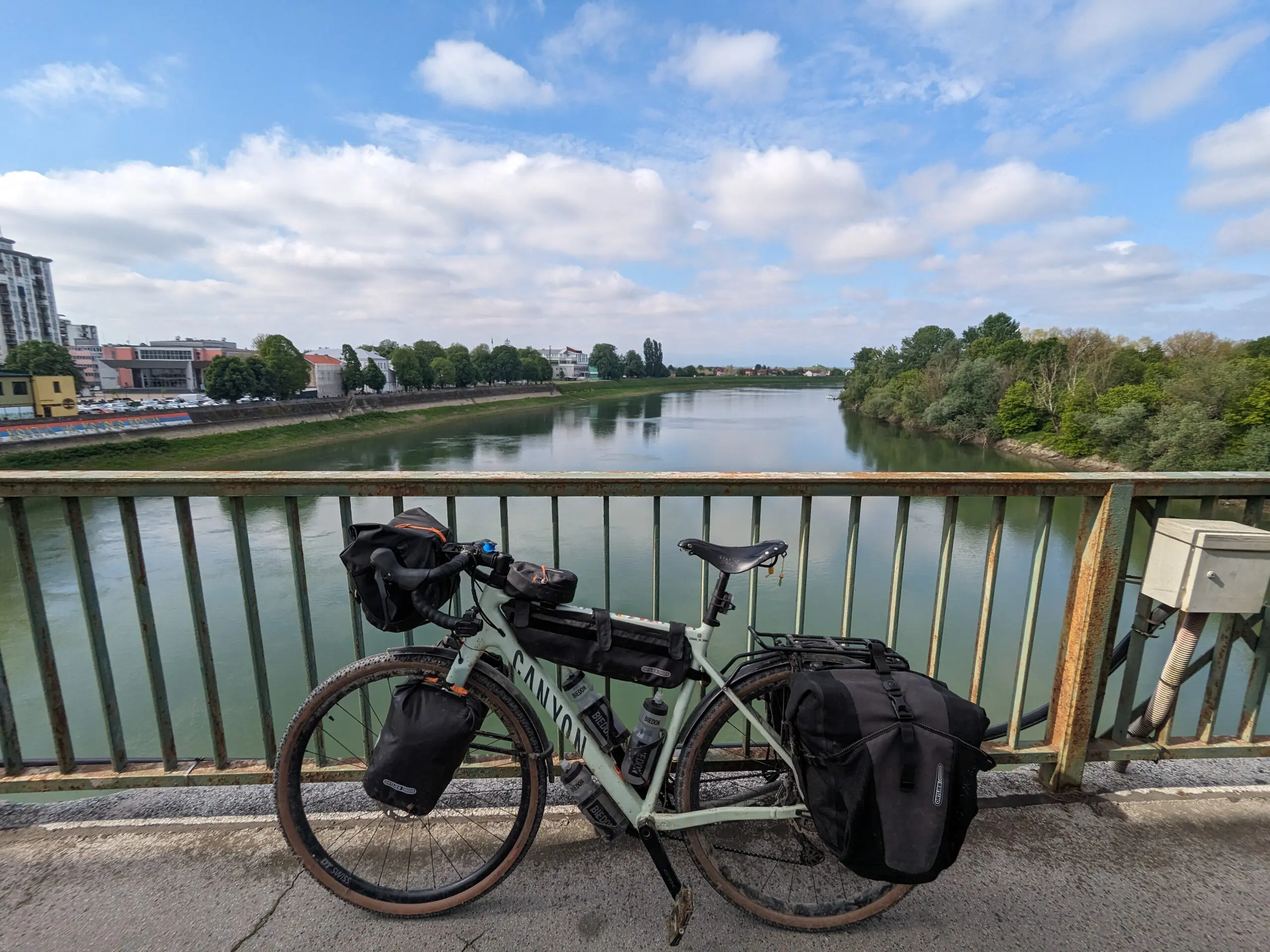 Bikkels on Bikes vanuit Hongarije, door Kroatië, naar Bosnië, deel 7