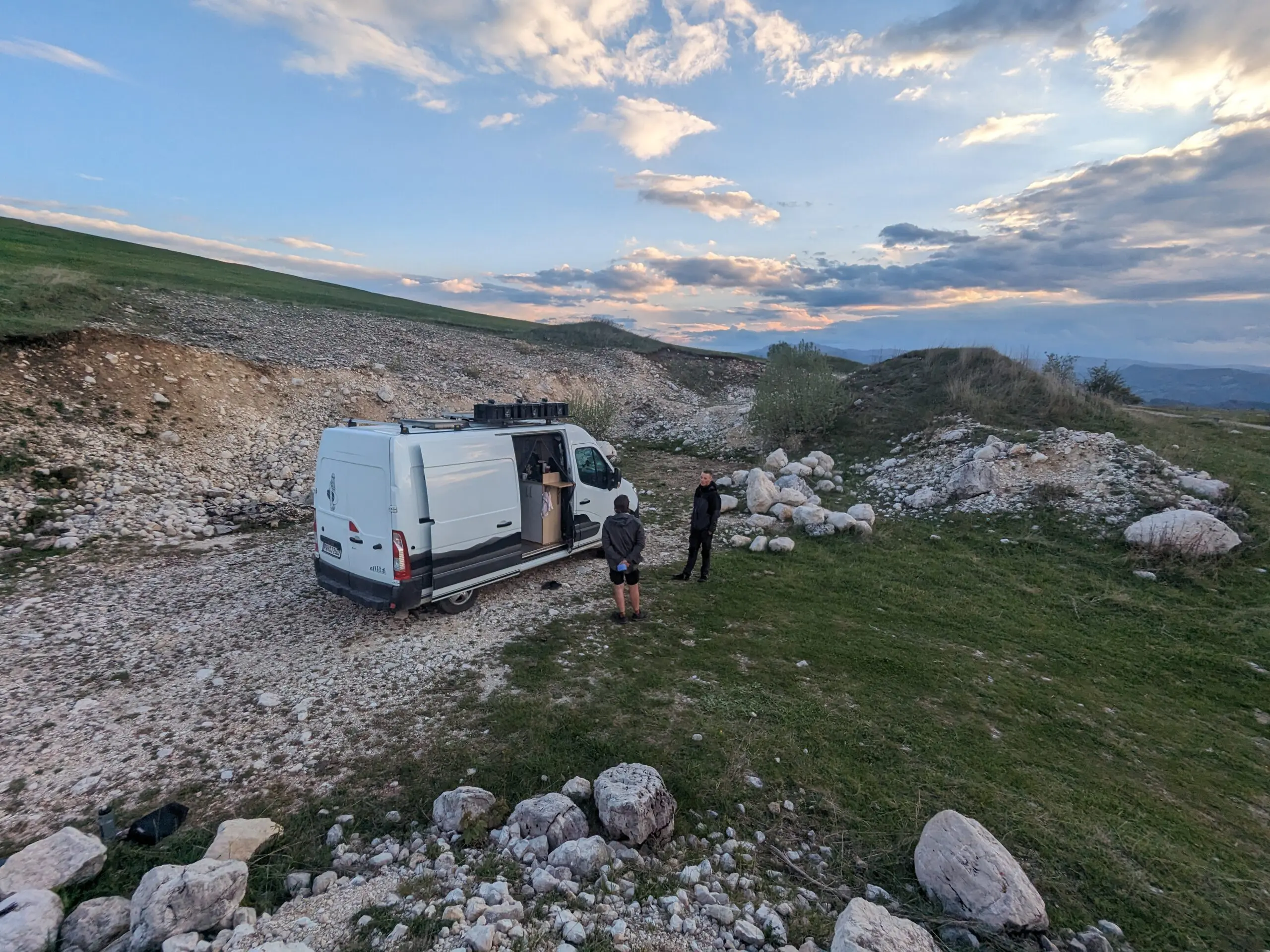 Durmitor park in Montenegro met bikkels on bikes