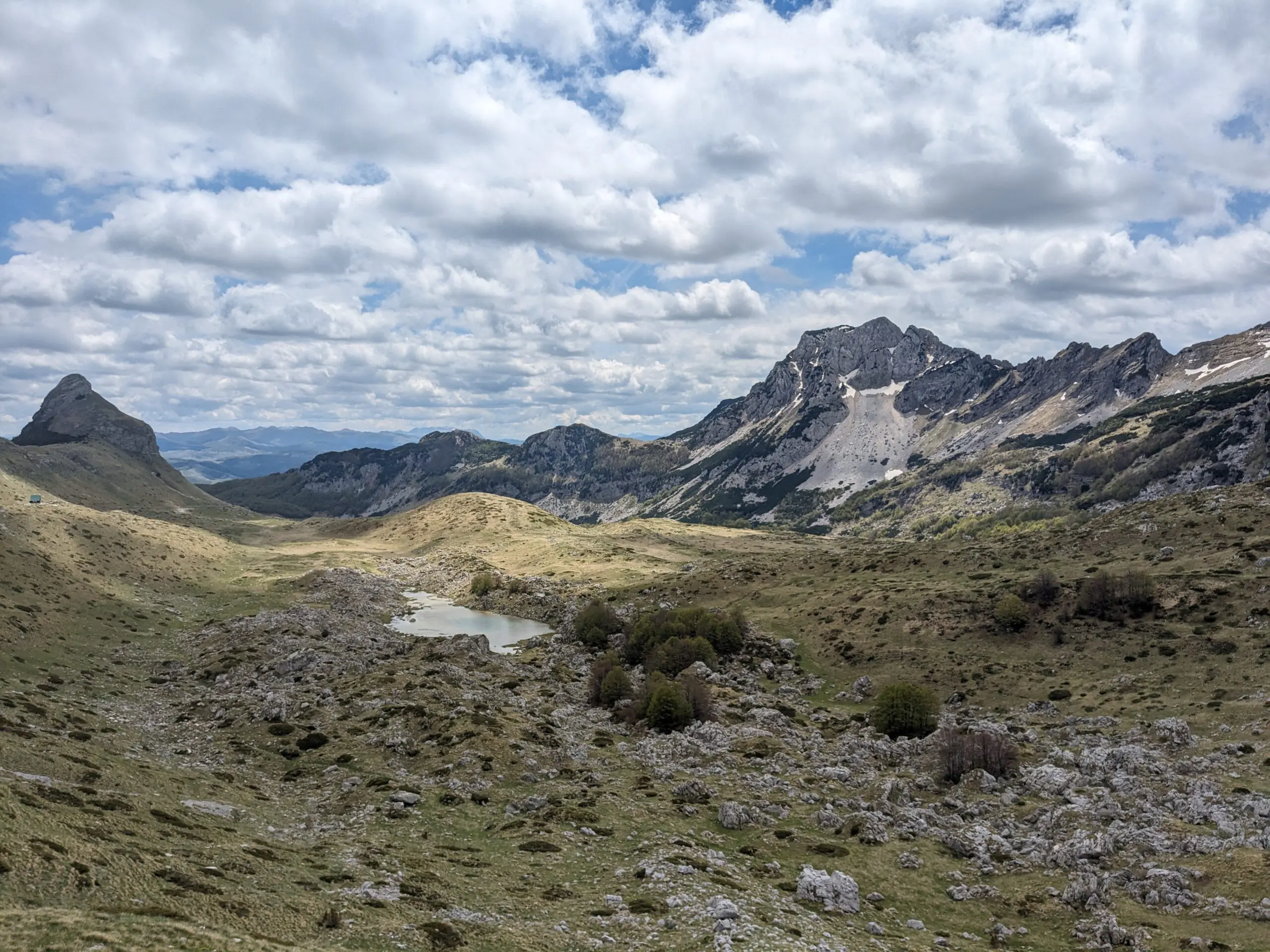Durmitor park in Montenegro met bikkels on bikes