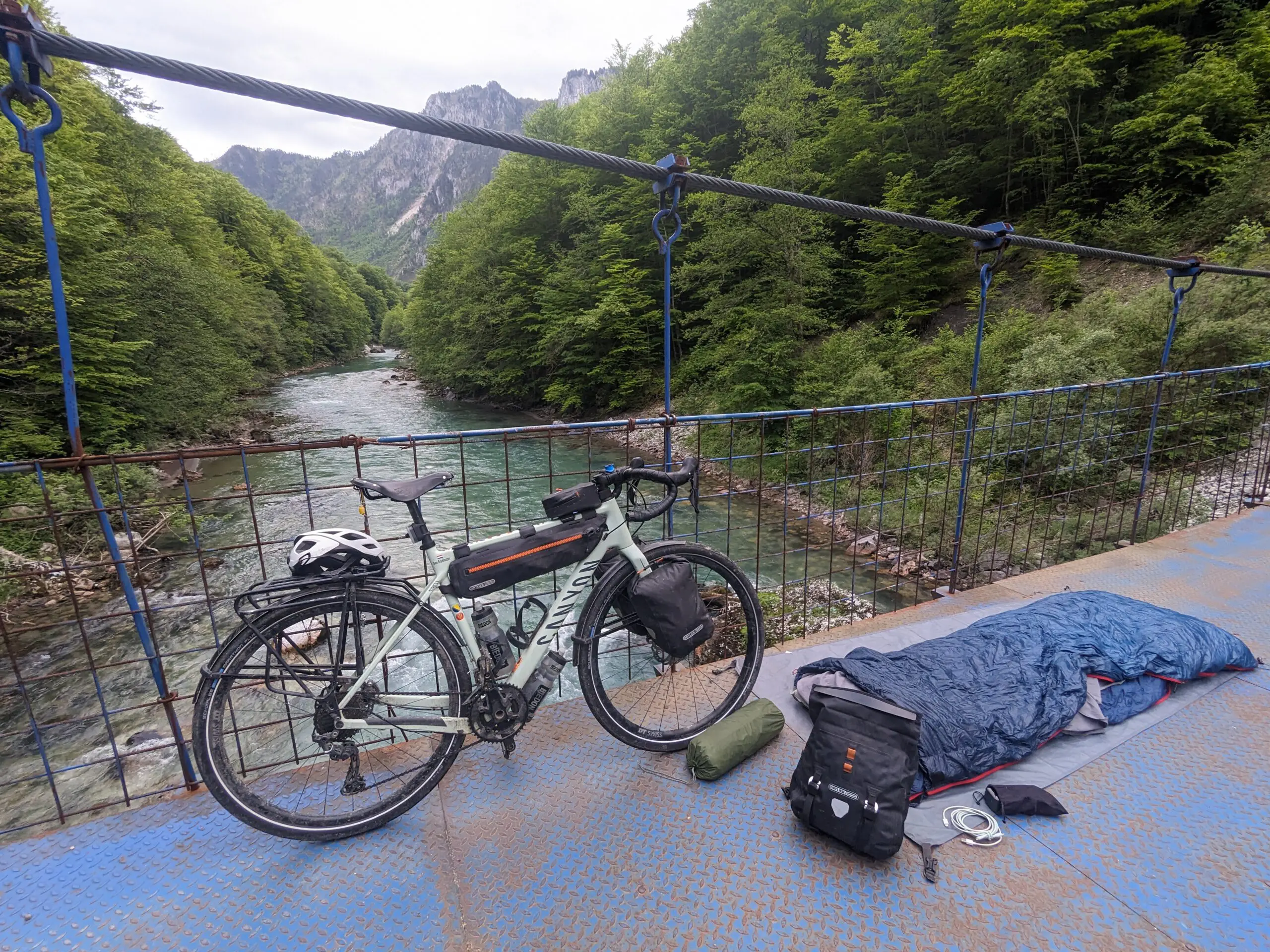 Bikkels on Bikes door Montenegro op de fiets