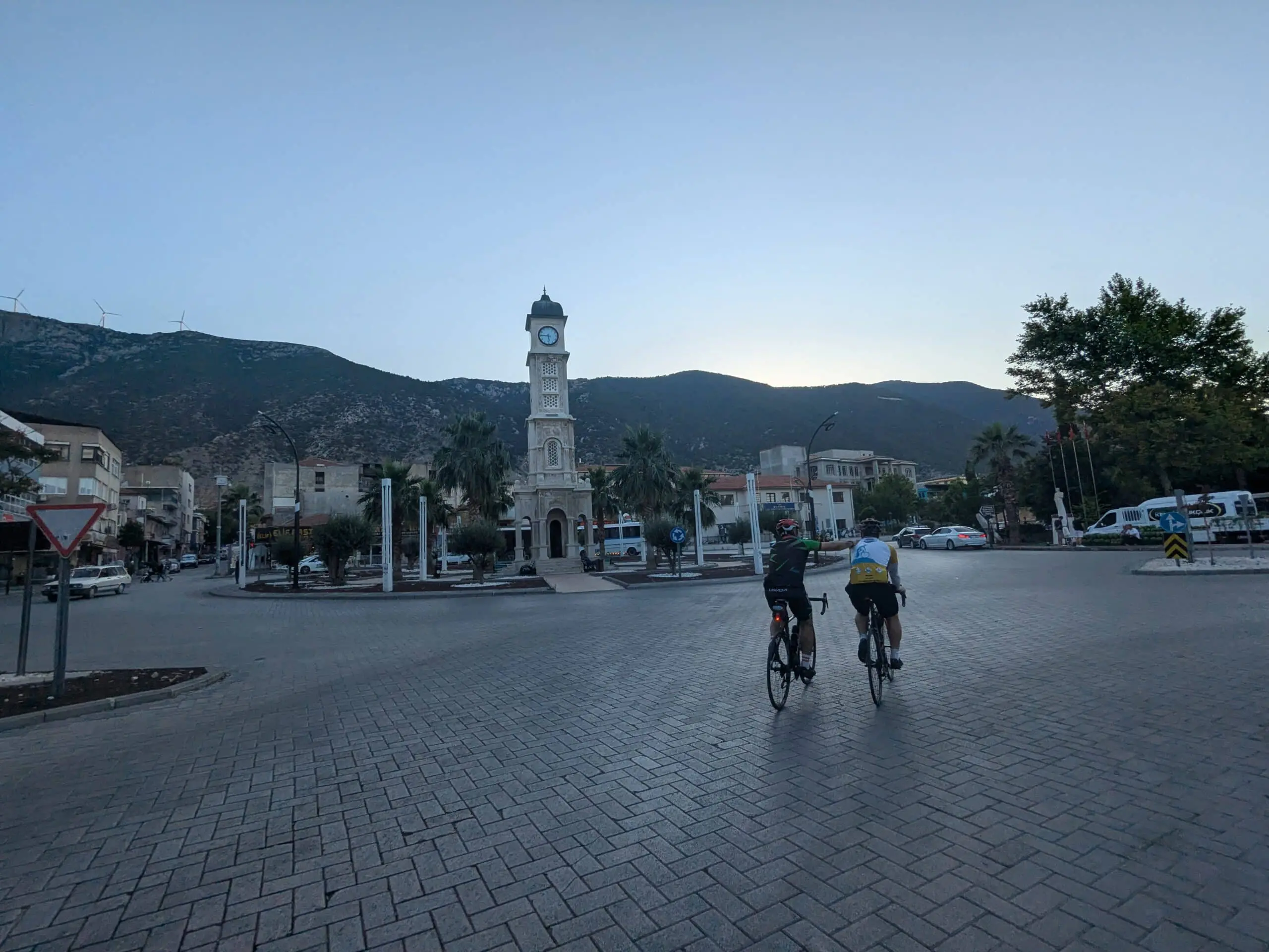 Bikkels on Bikes op een Turkse bruiloft