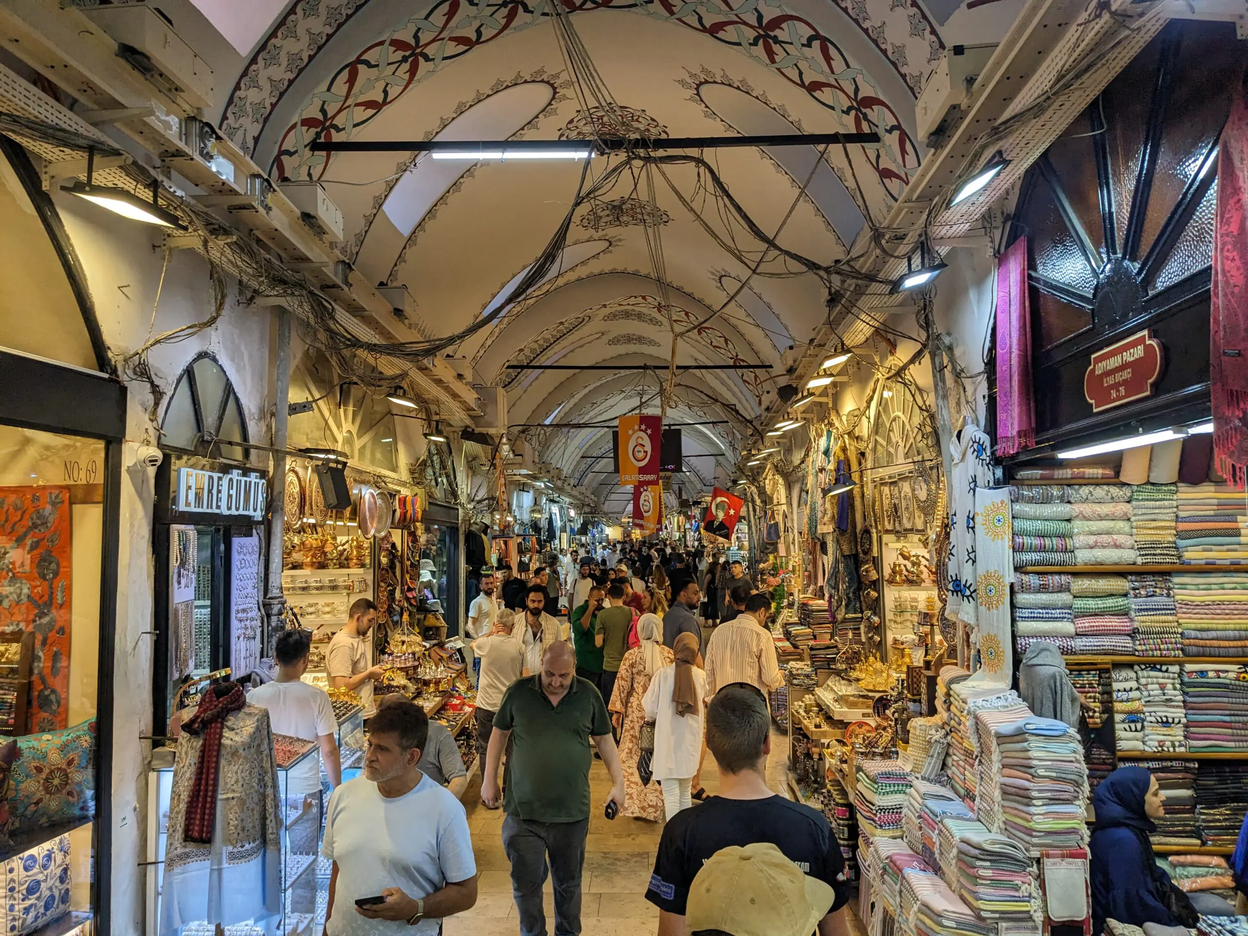De fam weer zien in Istanbul met Bikkels on Bikes - 6