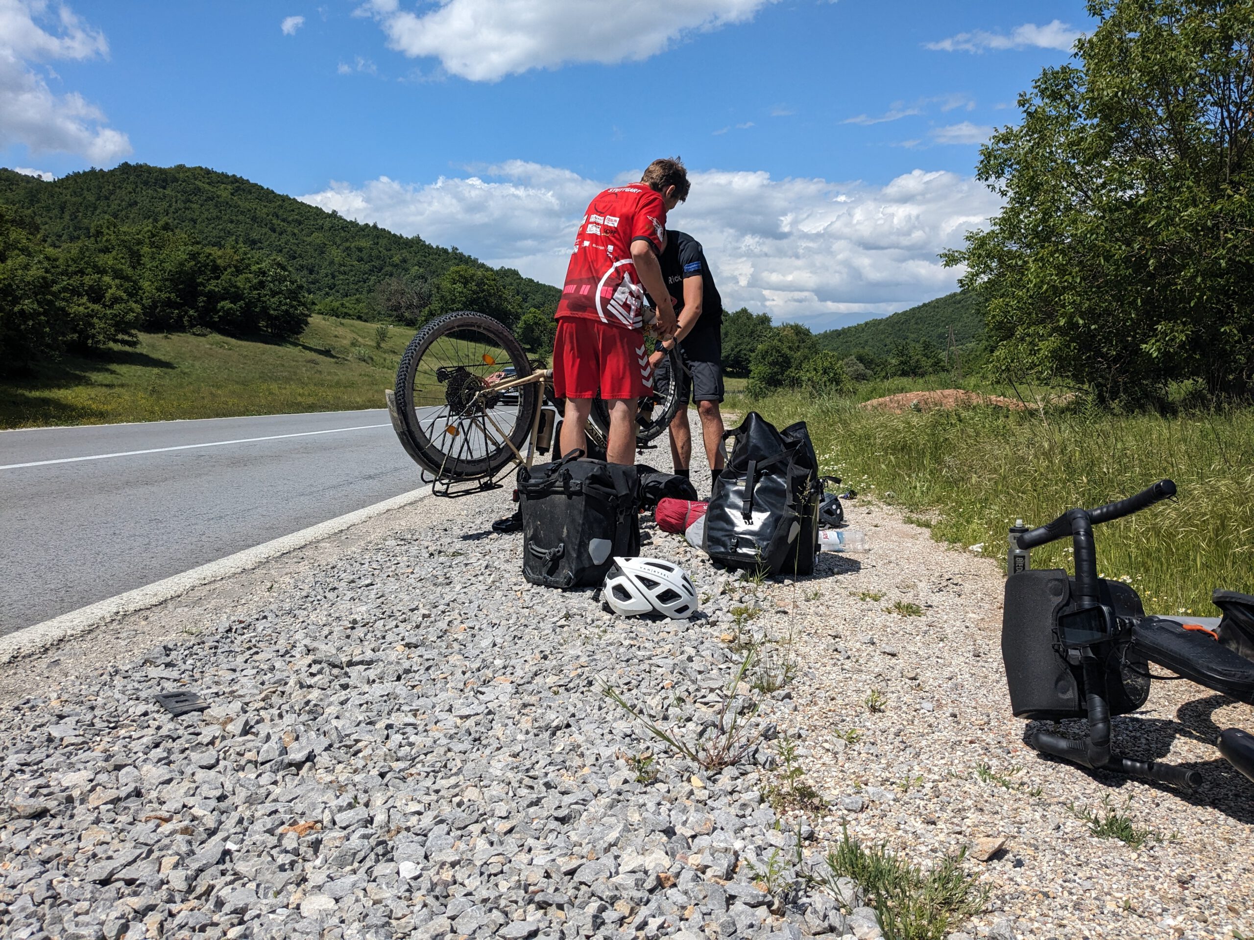 Felix gevallen in Noord Macedonië - Bikkels on Bikes