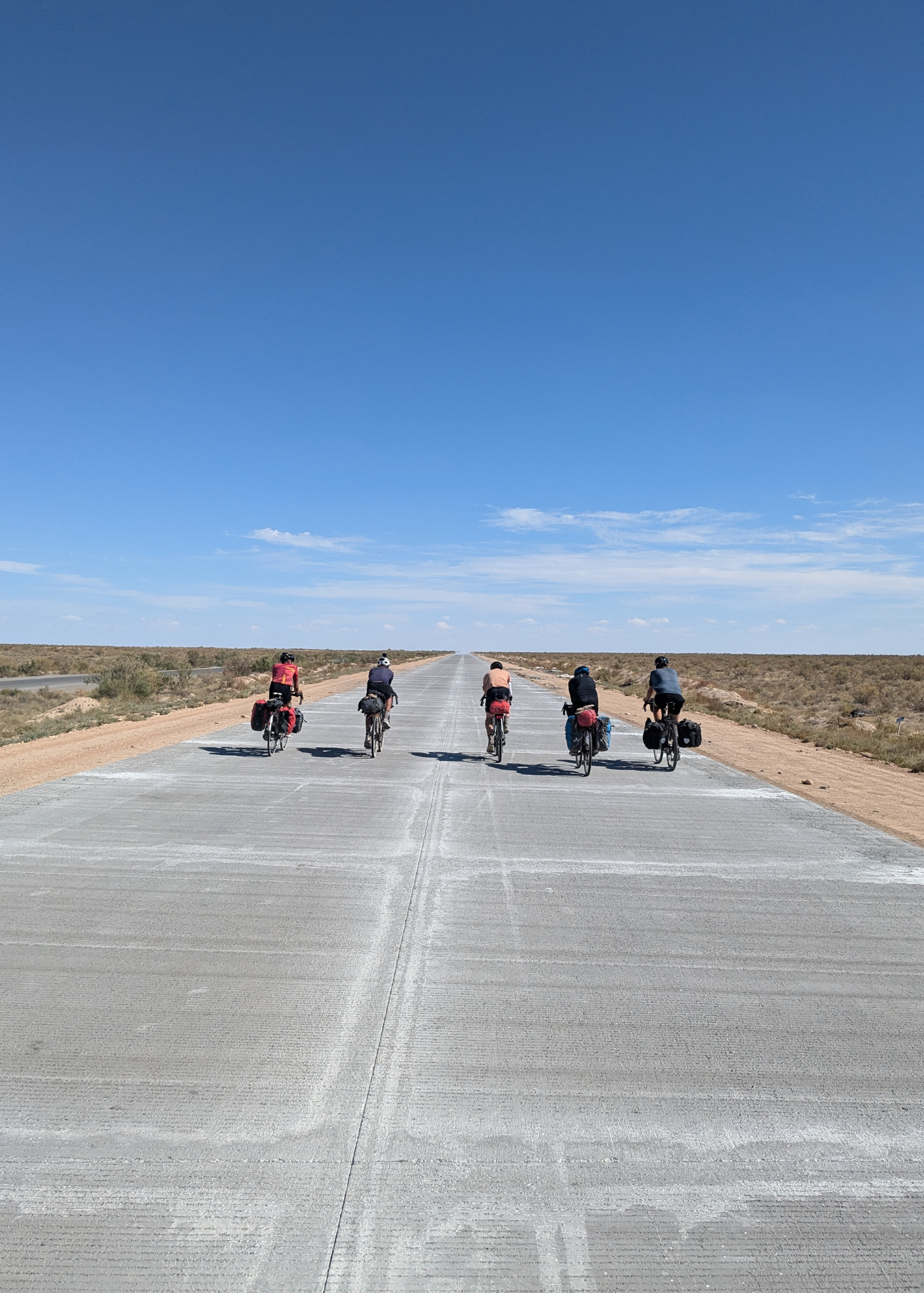 Fietsen door Oezbekistan - er is bijna niks en dat is leuker dan verwacht