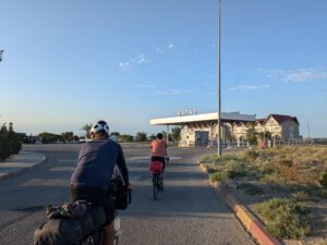 De leegte van Kazachstan ontdekken met Bikkels on Bikes