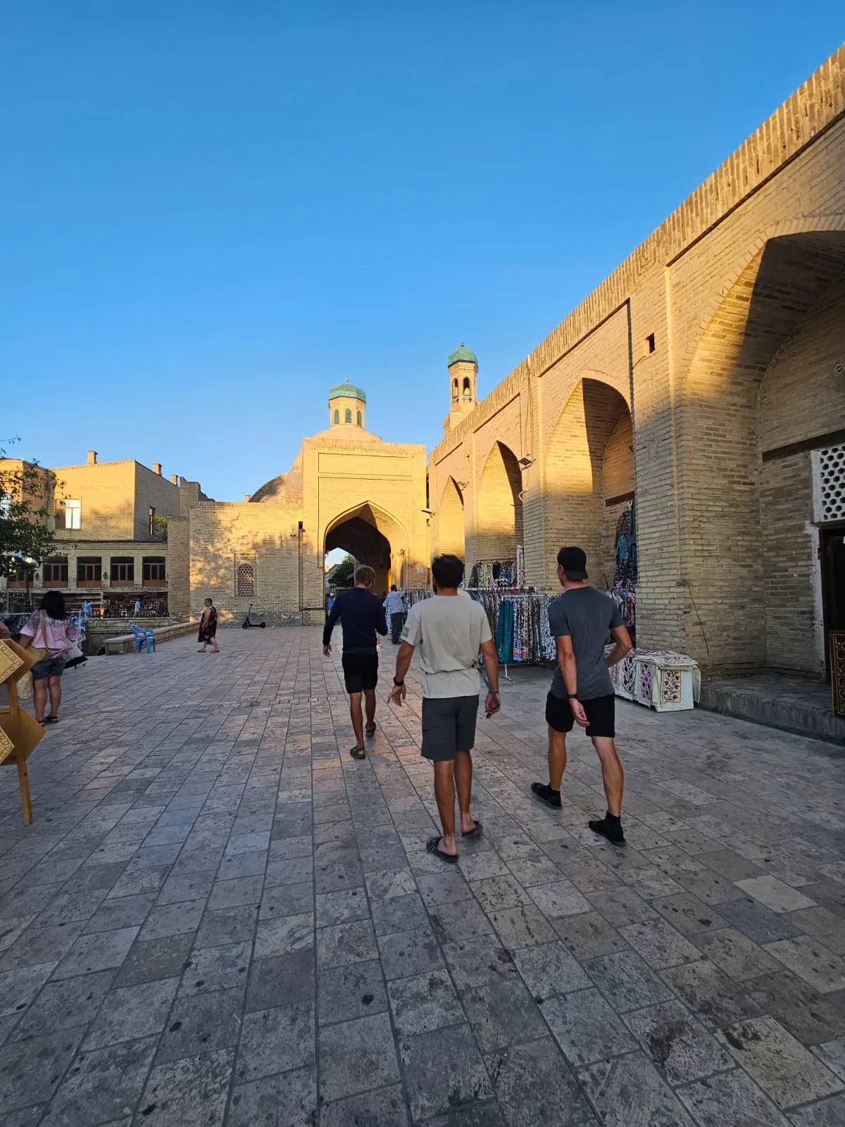 De oude zijderoute met Bikkels on Bikes
