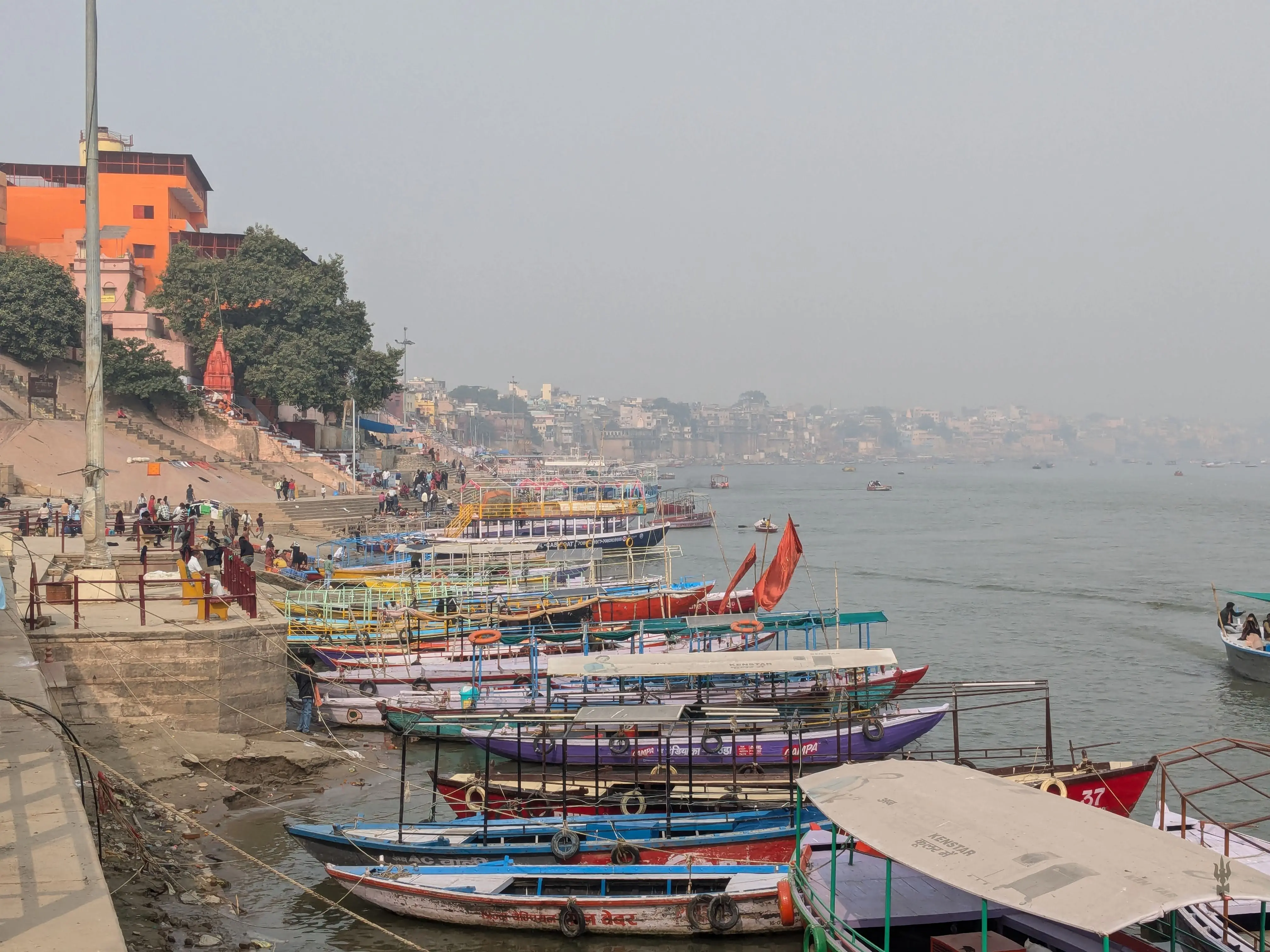 Varanasi met Bikkels on Bikes